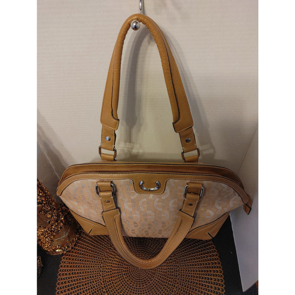 Etienne Aigner Shoulder Bag - Picture 5 of 7